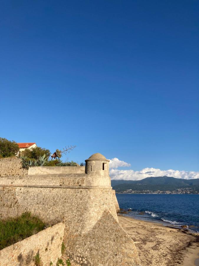 Studio Spacieux Tout Confort Cite Imperiale Ajaccio  Ngoại thất bức ảnh